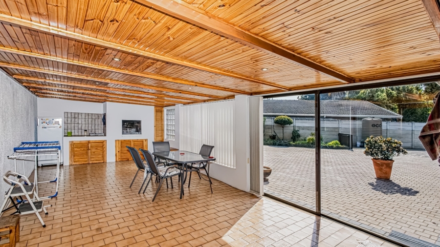 3 Bedroom Property for Sale in Monte Vista Western Cape